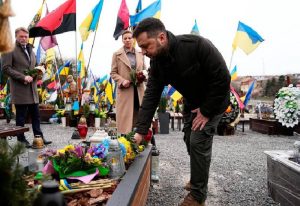 Read more about the article Zelensky says 31,000 soldiers killed in first official death toll