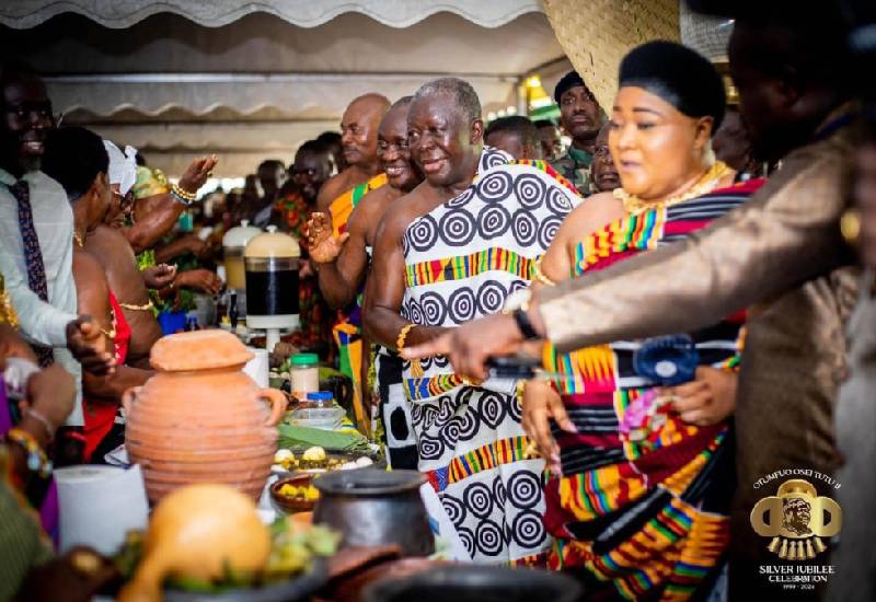 You are currently viewing Introduction to Asantehene, Otumfuo Osei Tutu ll