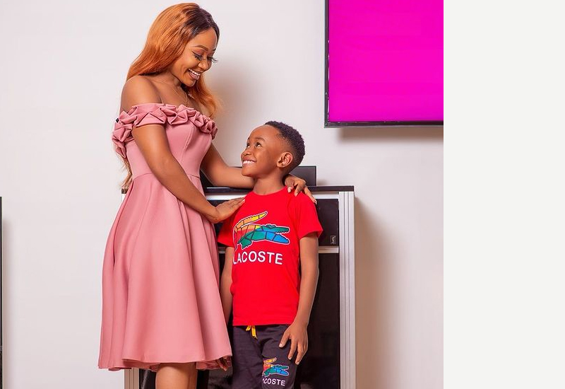 You are currently viewing Akuapem Poloo shocks fans with another picture with son after nude saga