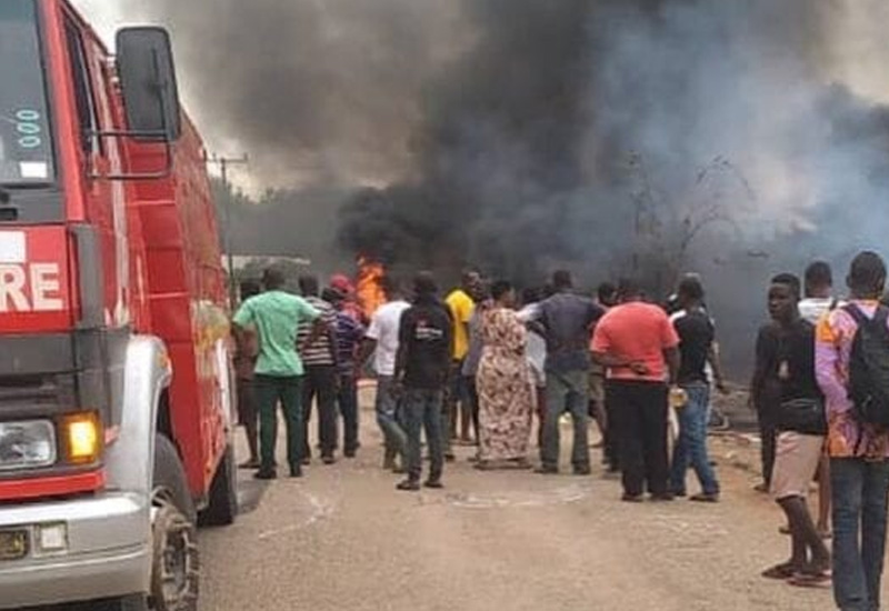 You are currently viewing A/R: One-year-old, two others feared dead in fuel tanker explosion