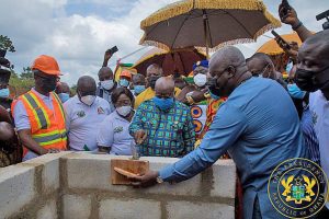 Read more about the article A/R: President Akufo-Addo cuts sod for construction of 111 hospitals, work to be completed in 18 months