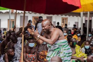 Read more about the article Gestures and their Meaning in Adowa and Kete Dance