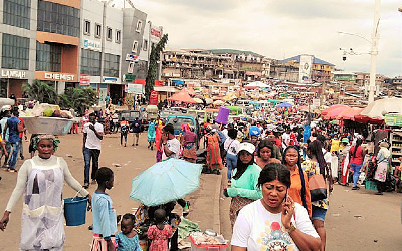 You are currently viewing A/R: Desperate traders invade streets after eviction from Kumasi Central Market