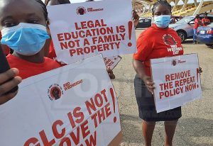 Read more about the article Law students protest in Accra over entrance exams failures