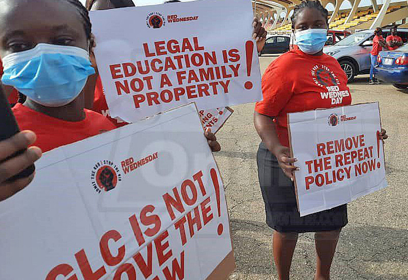 You are currently viewing Law students protest in Accra over entrance exams failures