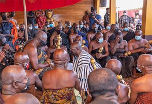 Read more about the article Inside Manhyia: “I have no father nor mother, you are my everything” – Bawumia tells Otumfuo