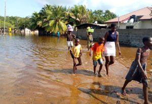 Read more about the article NADMO’s mission to pump water from homes in Keta enters day three