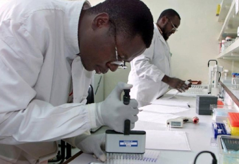 You are currently viewing COVID-19: Laboratory Scientist raises concern over unpaid allowances