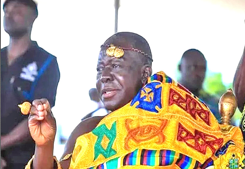 You are currently viewing Otumfuo roars at Ghana GAS over ‘dumsor’