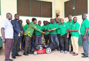 Read more about the article Prempeh College pioneer SSS batch assists alma mater