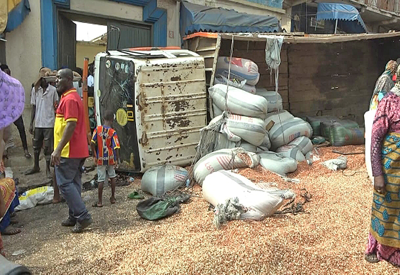 You are currently viewing Articulator truck kills 2 traders at Dr. Mensah in Kumasi