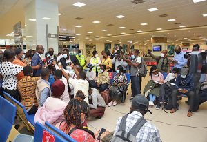 Read more about the article 1st batch of Ghanaian evacuees from Ukraine arrive