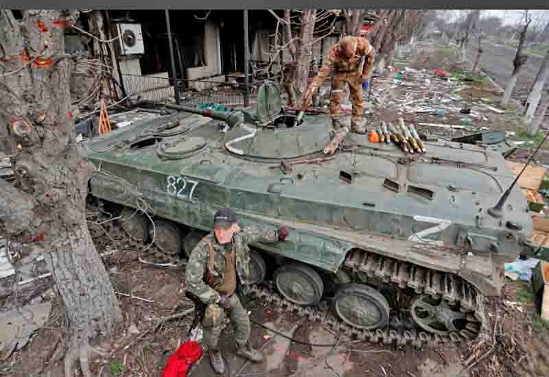 You are currently viewing Russia says hundreds of Ukrainian marines surrender in Mariupol