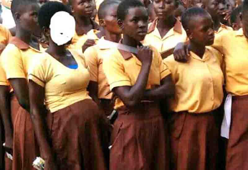 You are currently viewing Should we allow pregnant girls in our schools?