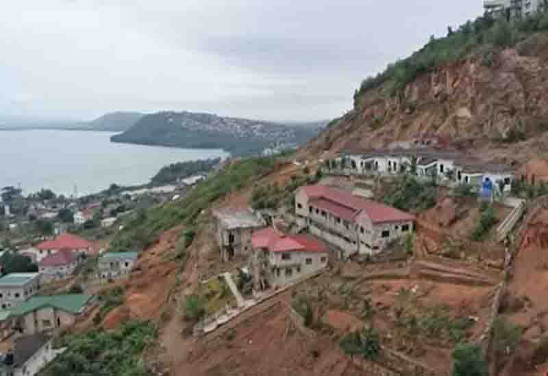 You are currently viewing Parts of Weija hills risk imminent collapse; earthquake can cause landslide – Experts warn