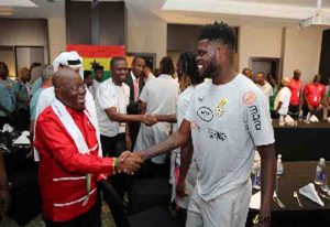 Read more about the article Check out photos as Akufo-Addo arrives in Black Stars camp ahead of Portugal game