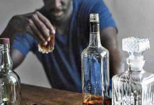 Read more about the article Taking more alcohol to cure hangover is a myth – Medical Expert