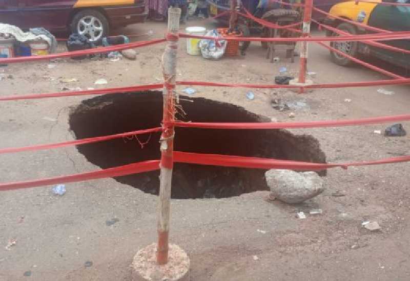 You are currently viewing Traders raise concern over death trap pit at Kumasi Central Market