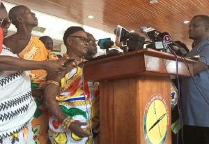 Read more about the article Assin Bereku Queen appeals to President Akufo-Addo to withdraw Gyakye Quayson case from court