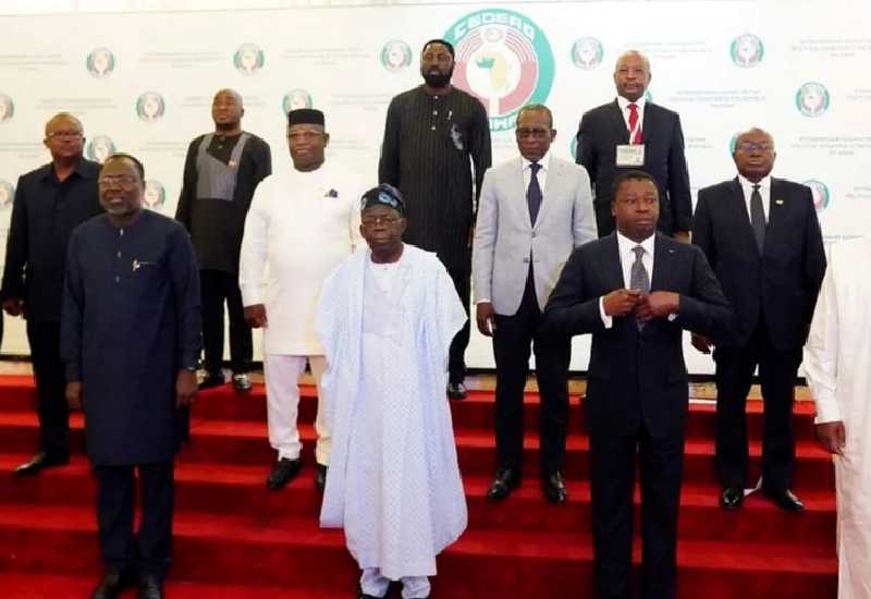 You are currently viewing Nigerian mediators say putschists in Niger ready for talks