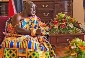 Read more about the article Otumfuo destools chief of Bekwai-Abodom for selling lands to “galamseyers’