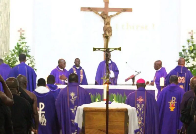 You are currently viewing Solemn Requiem Mass heralds final journey of Mrs Theresa Kufuor