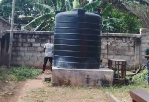 Read more about the article Kaneshie Court has no public washrooms, patrons urinate behind water reservoir