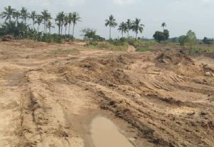 Read more about the article Farmers in Kyekyewere fume over destruction of farm land by illegal sand miners