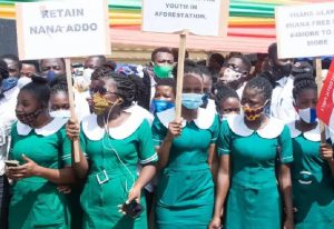 Read more about the article Graduate unemployed nurses demonstrate in Kumasi